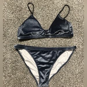 2 piece bathing suit. Cupshe. Size large. Velvet